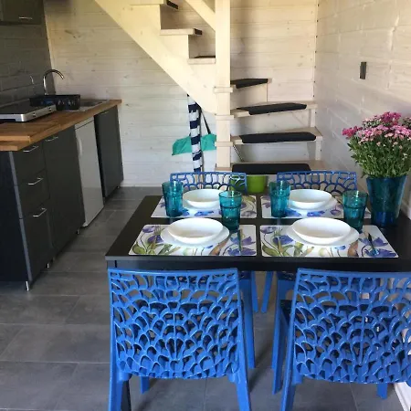 度假居 Osrodek Seven *